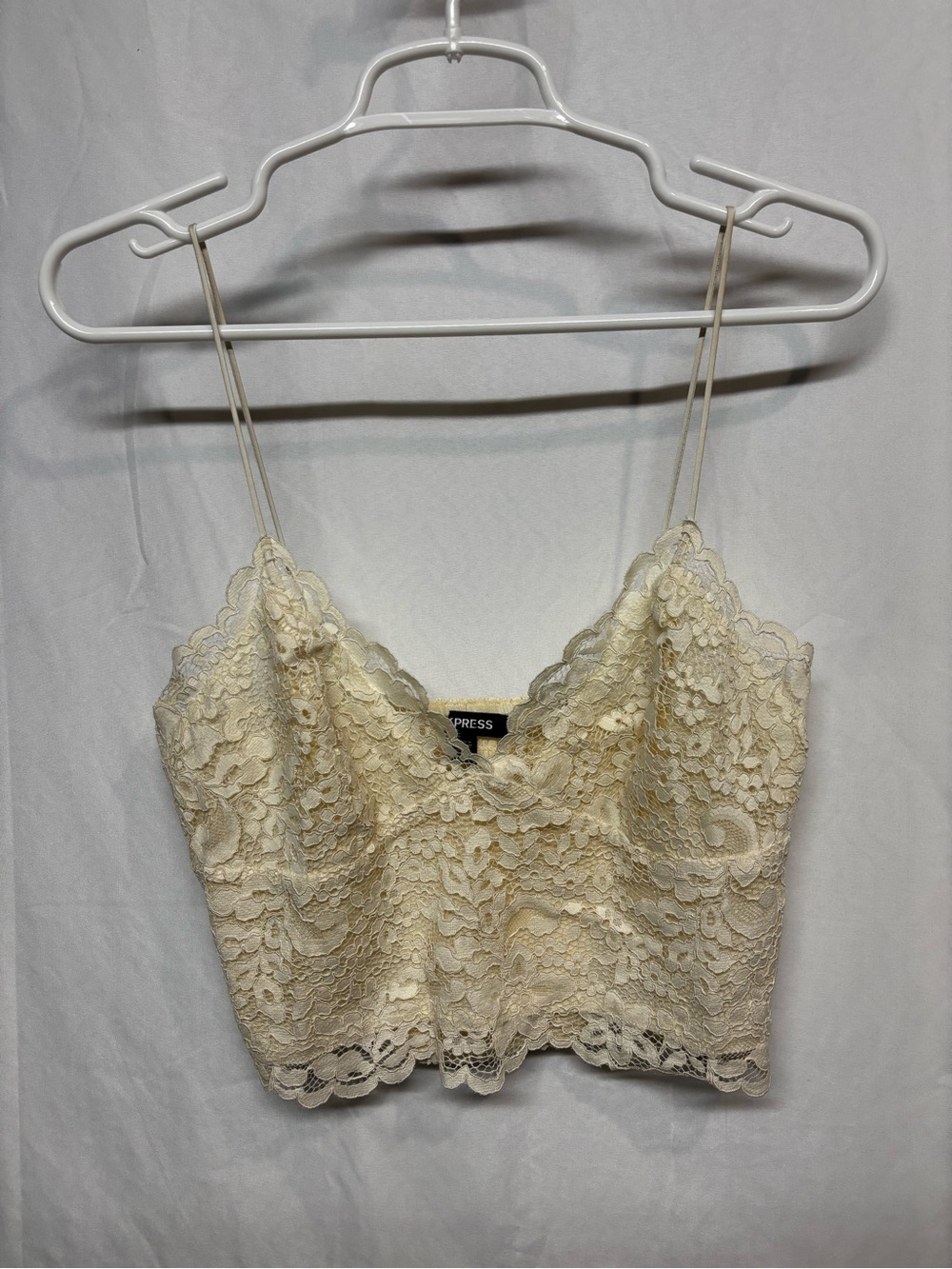 Express Ivory Lace Cami Crop Top Medium Y2K Coquette Fairy Grunge size medium